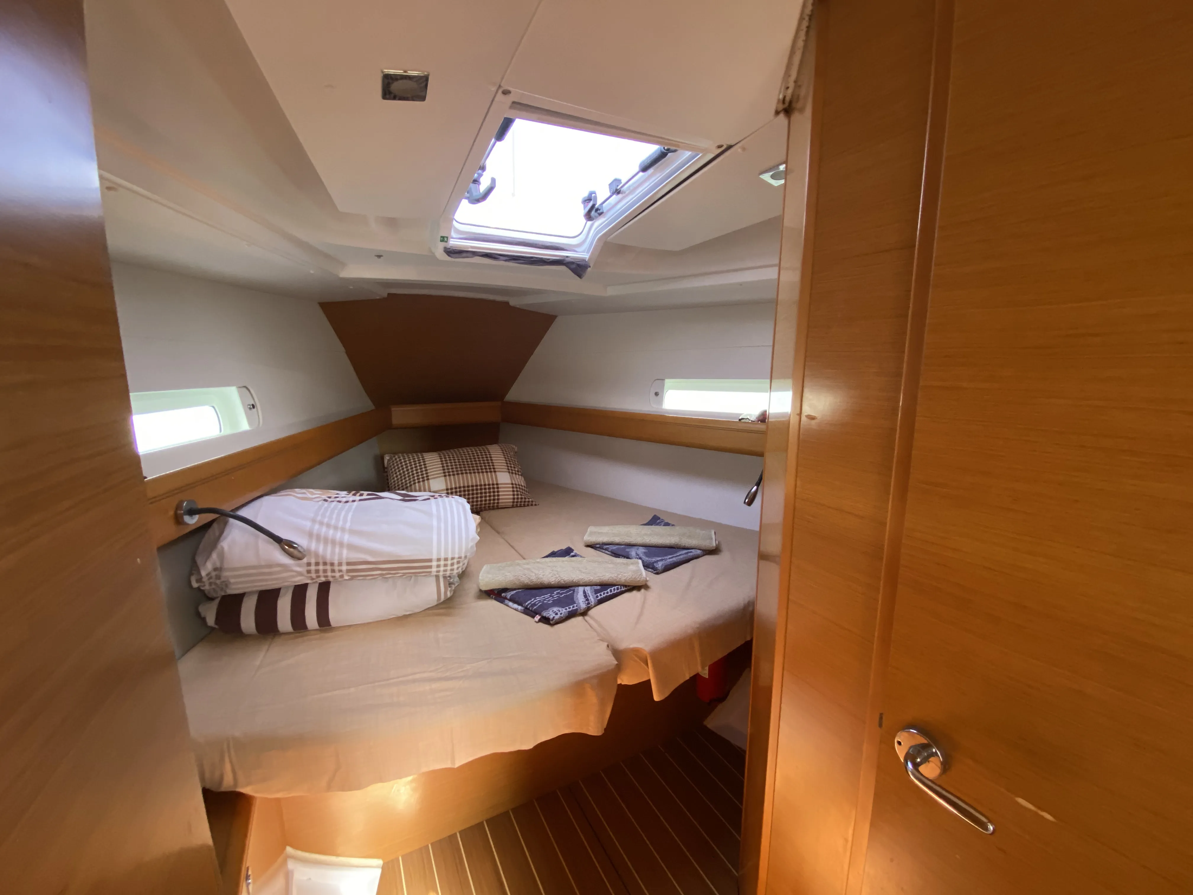 Sun Odyssey 409 Pangea — фотография яхты 4