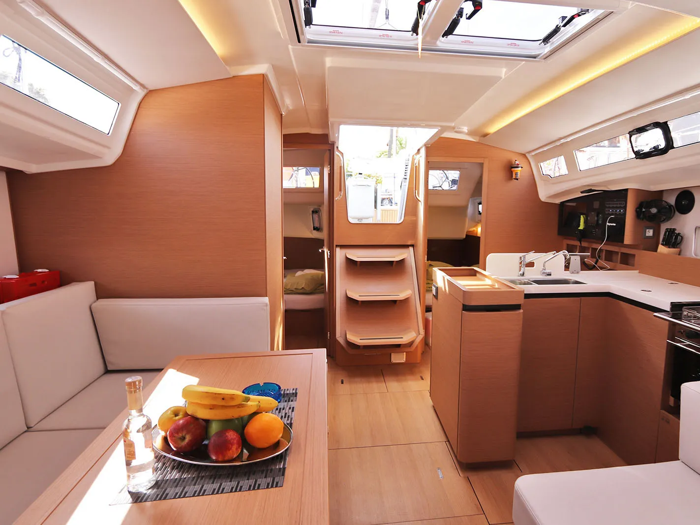 Sun Odyssey 410 Paris — фотография яхты 11