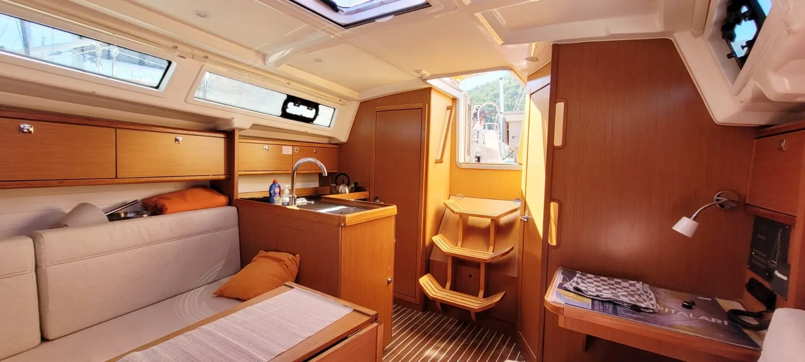 Bavaria 34 Taz — foto dello yacht n. 4