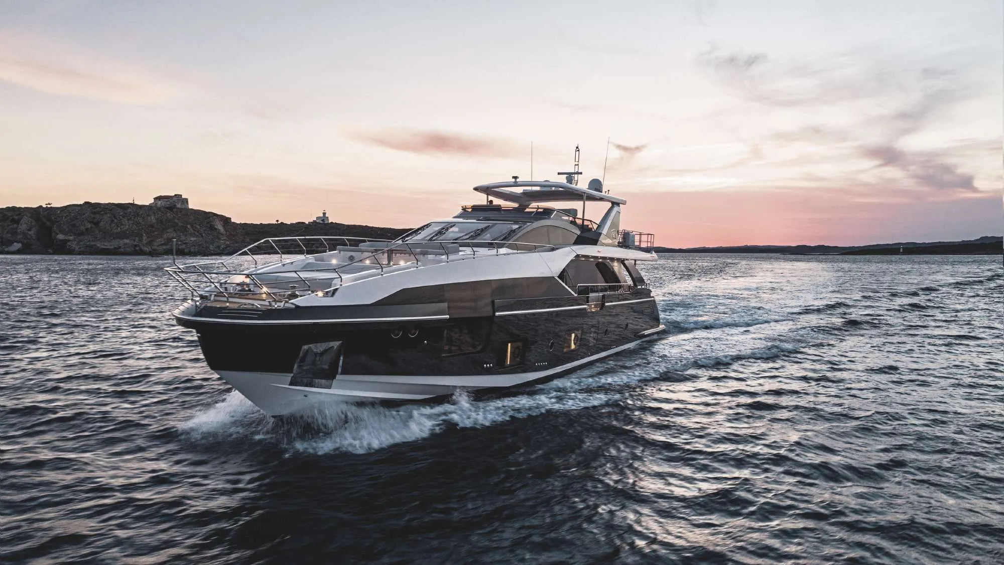 Azimut Grande 27 ALUMINIA TOO — yacht photo 15