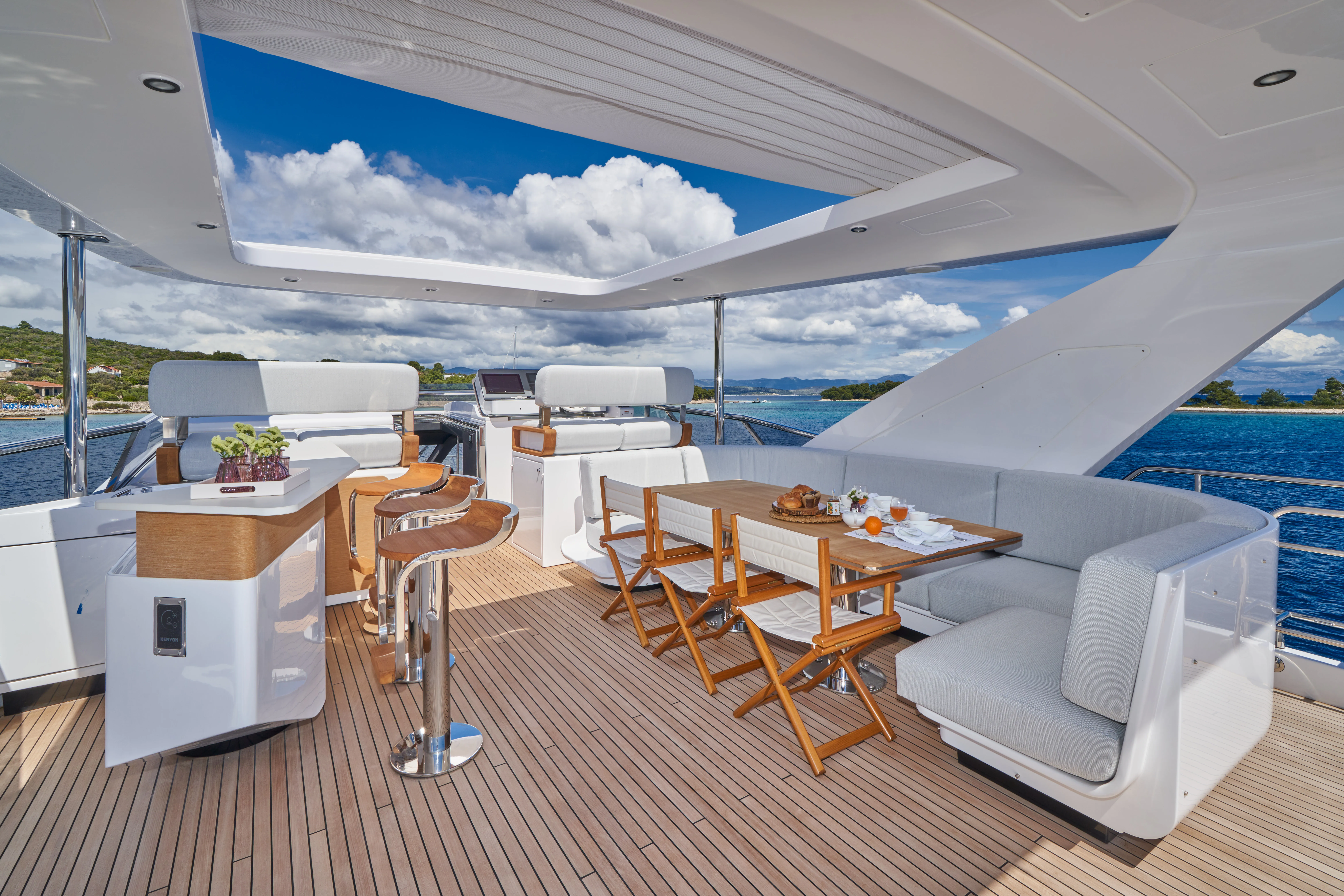 Azimut Grande 27 ALUMINIA TOO — yacht photo 21