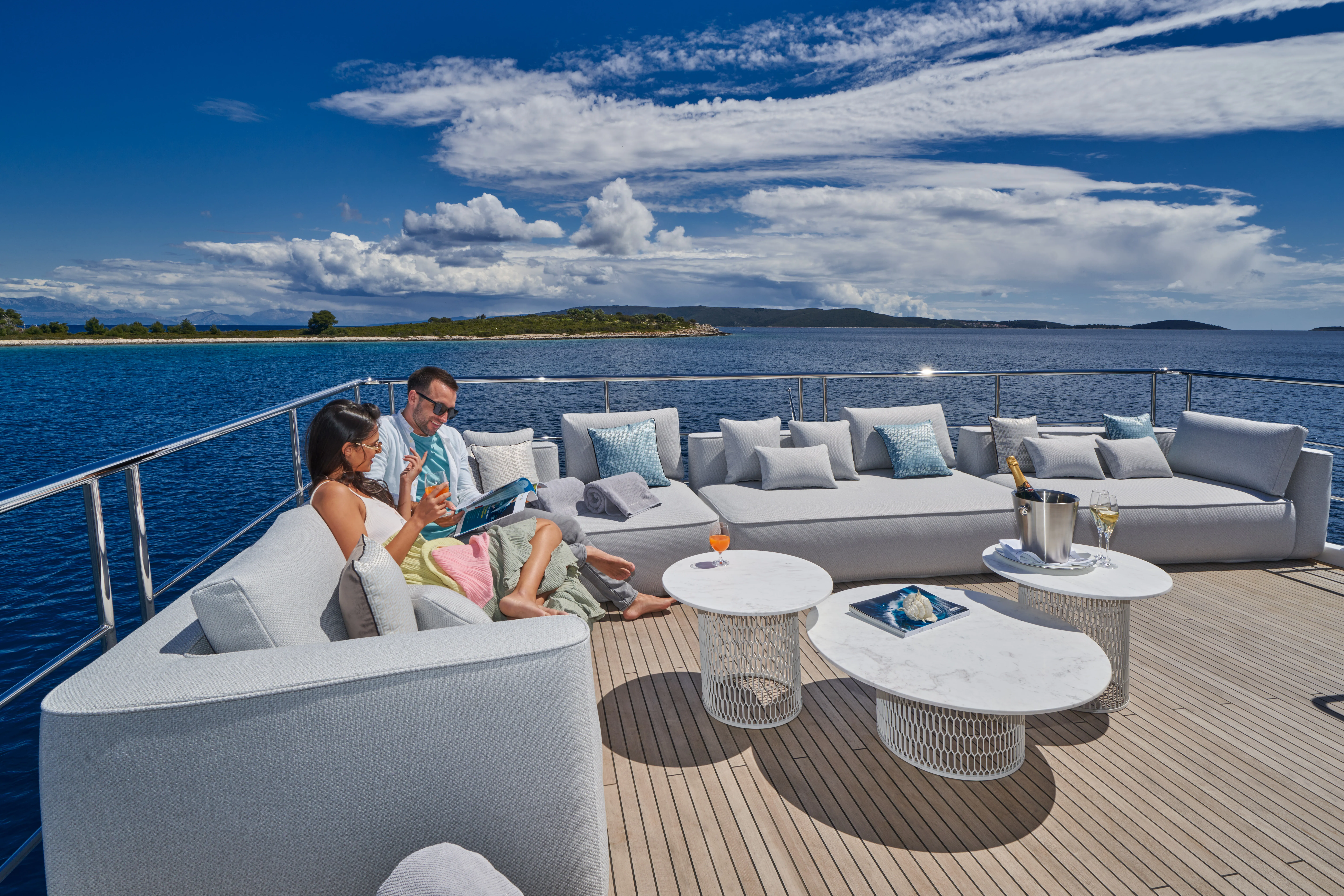 Azimut Grande 27 ALUMINIA TOO — yacht photo 36