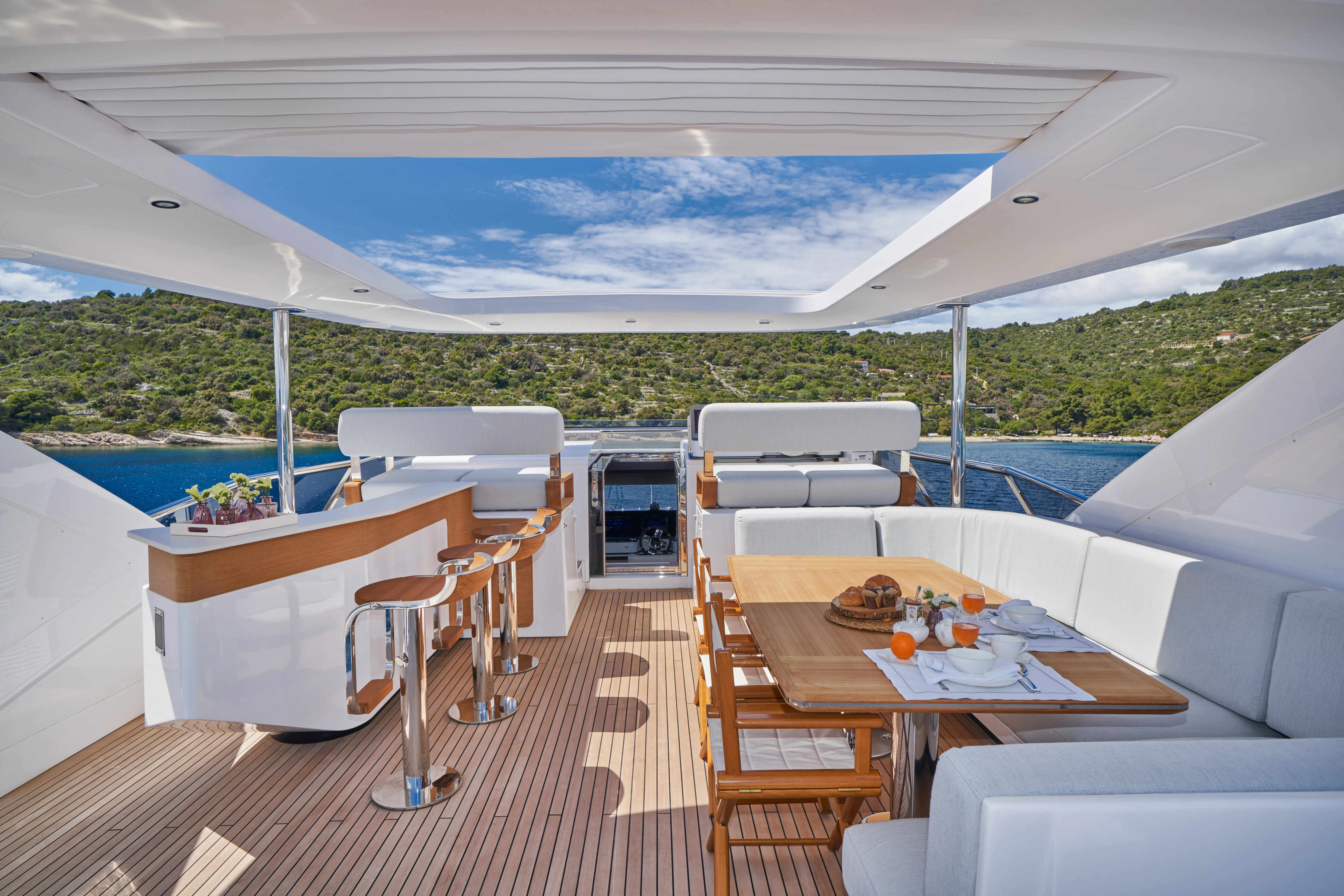 Azimut Grande 27 ALUMINIA TOO — yacht photo 10