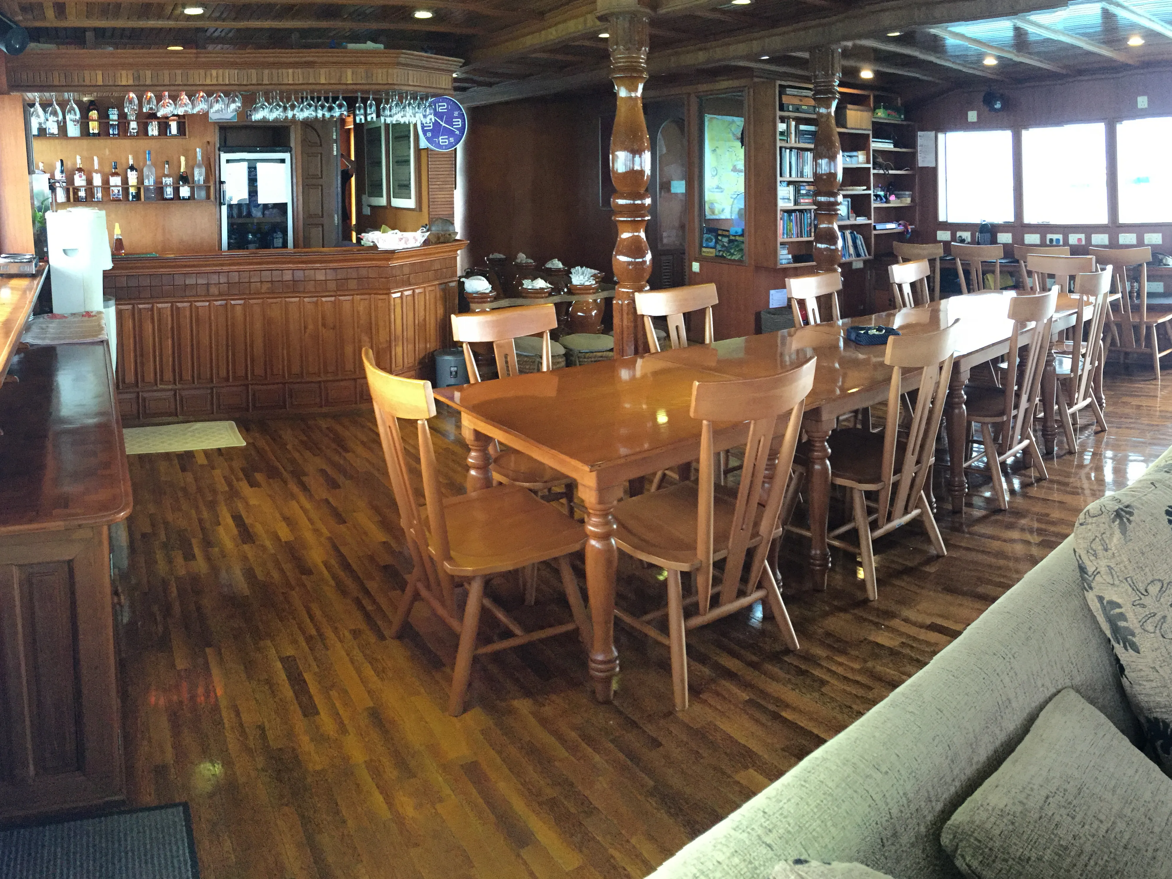 Motoryacht CAB4 — fotografia jachty 12