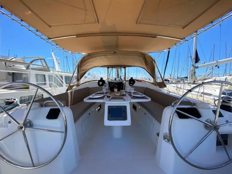 Cyclades 43.3 ORION XI — фотография яхты 11