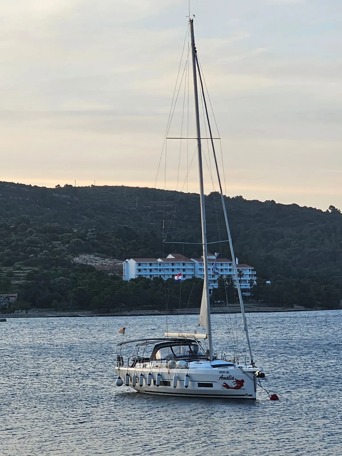 Dufour 470 Amalia — yacht photo 14