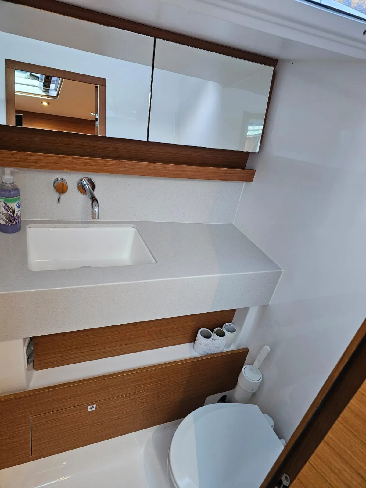 Dufour 470 Amalia — yacht photo 5
