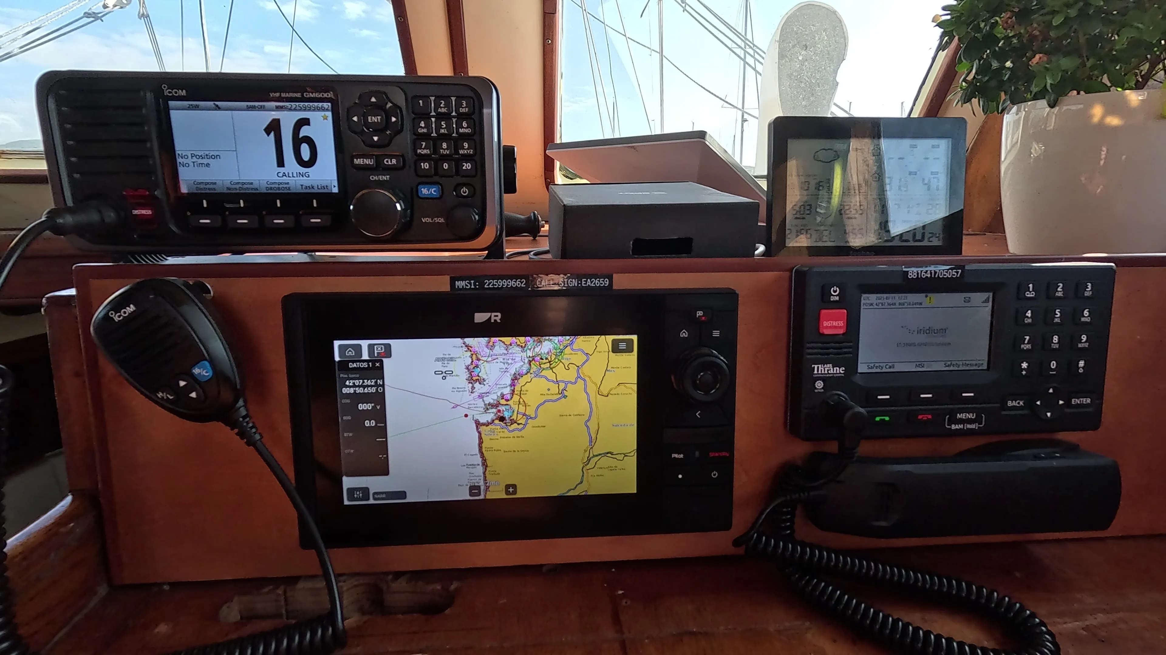 Frers 72 La Peregrina — yacht photo 12