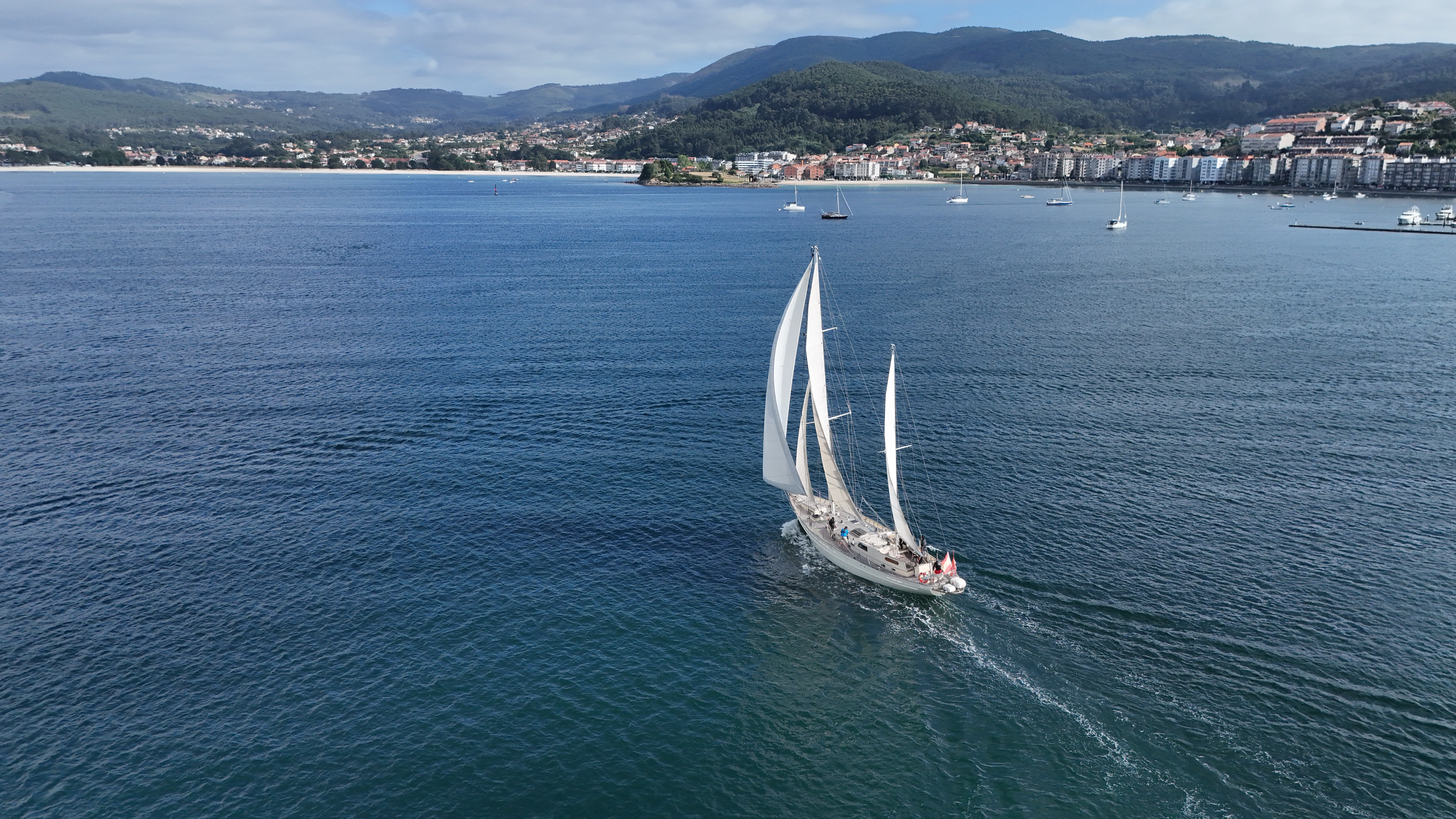 Frers 72 La Peregrina — yacht photo 17