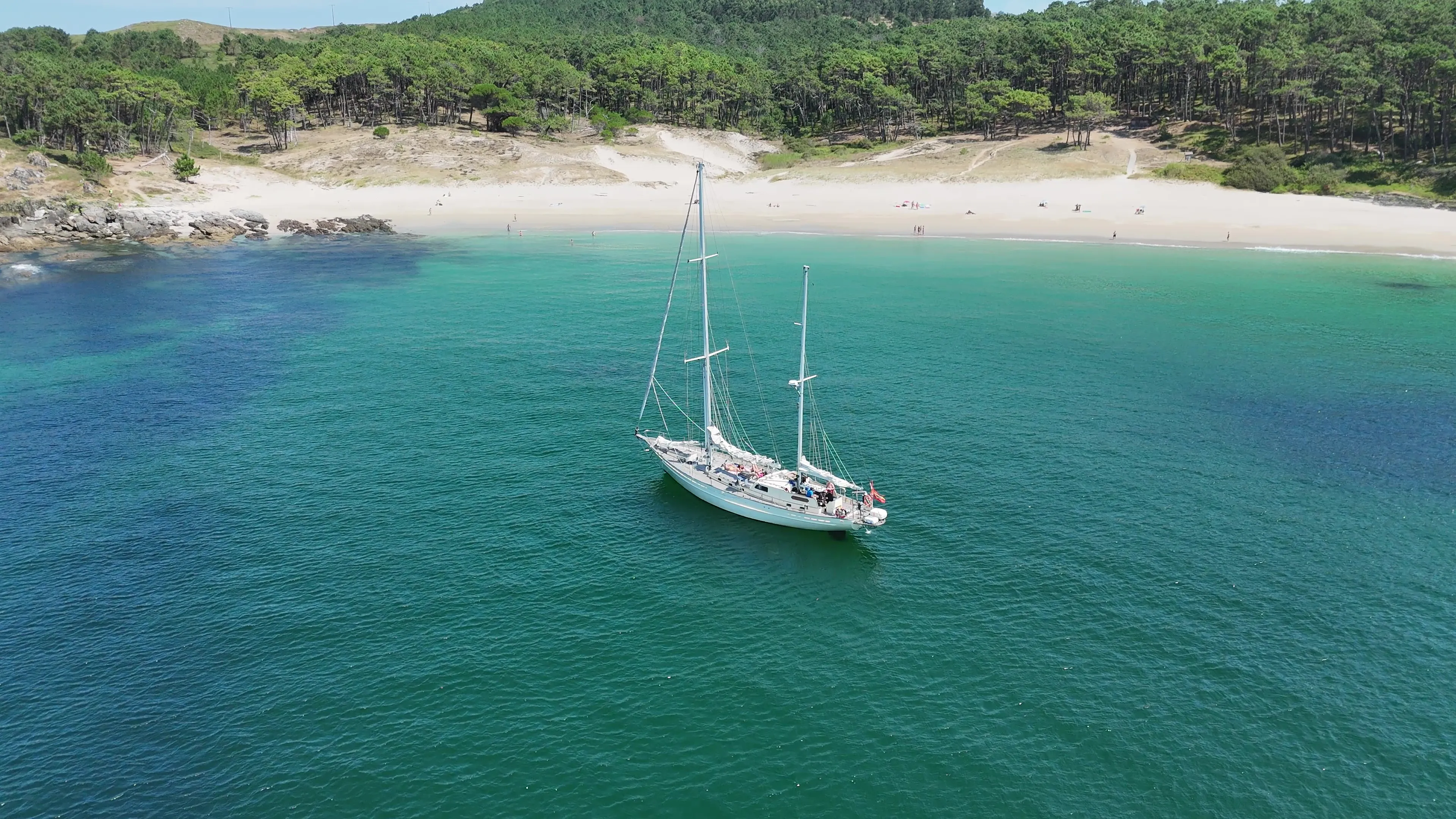 Frers 72 La Peregrina — yacht photo 13