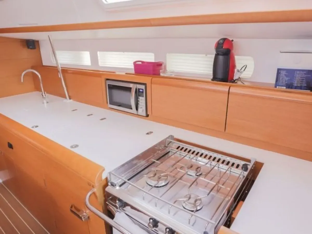 Sun Odyssey 519 Elise of Sweden — yacht photo 13