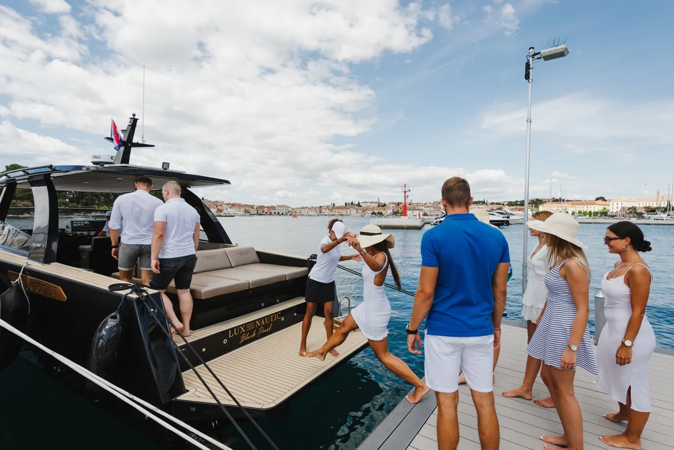 Colnago 35 Black Pearl — yacht photo 2