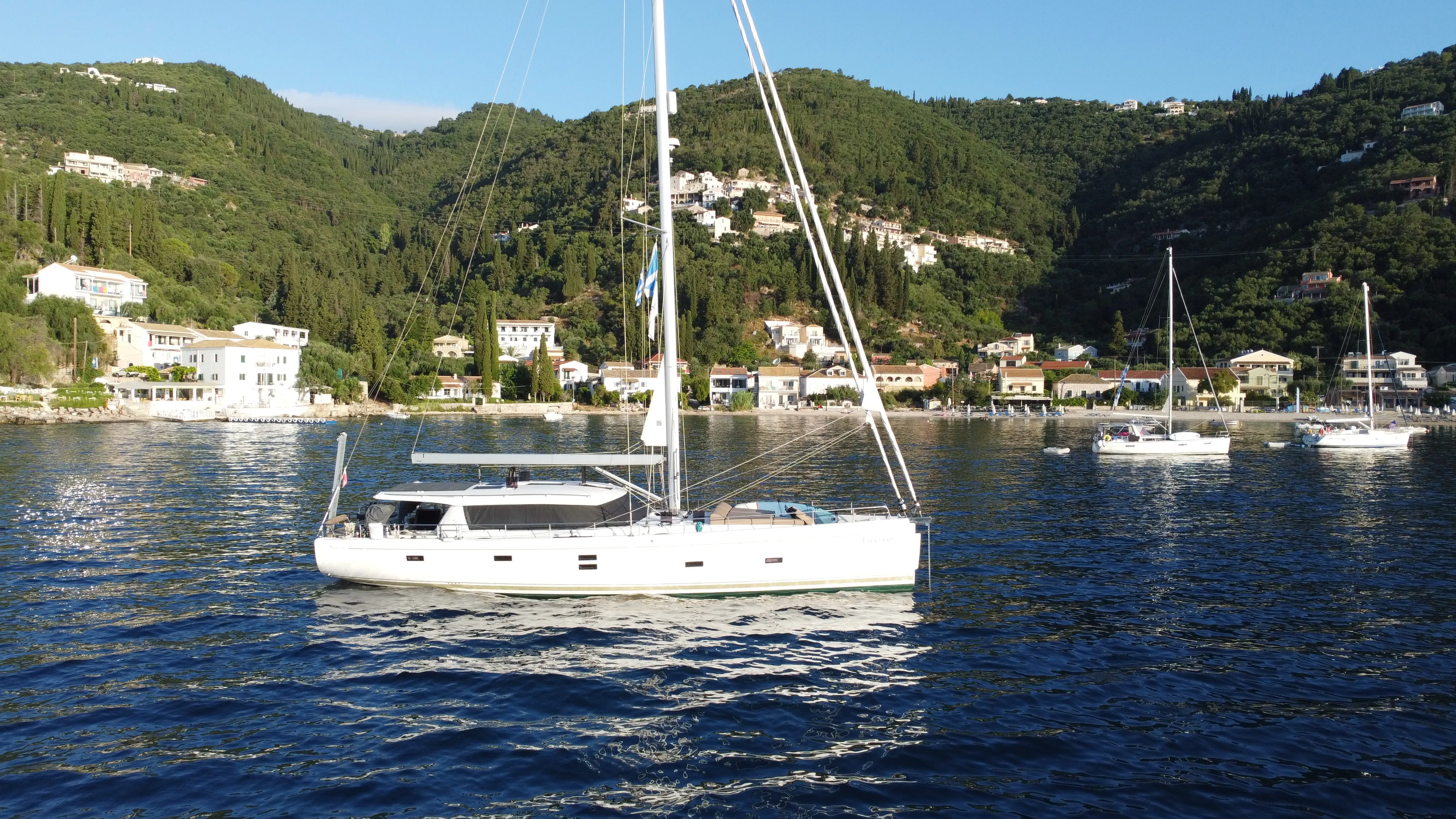 Moody 54 Freedom — yacht photo 12