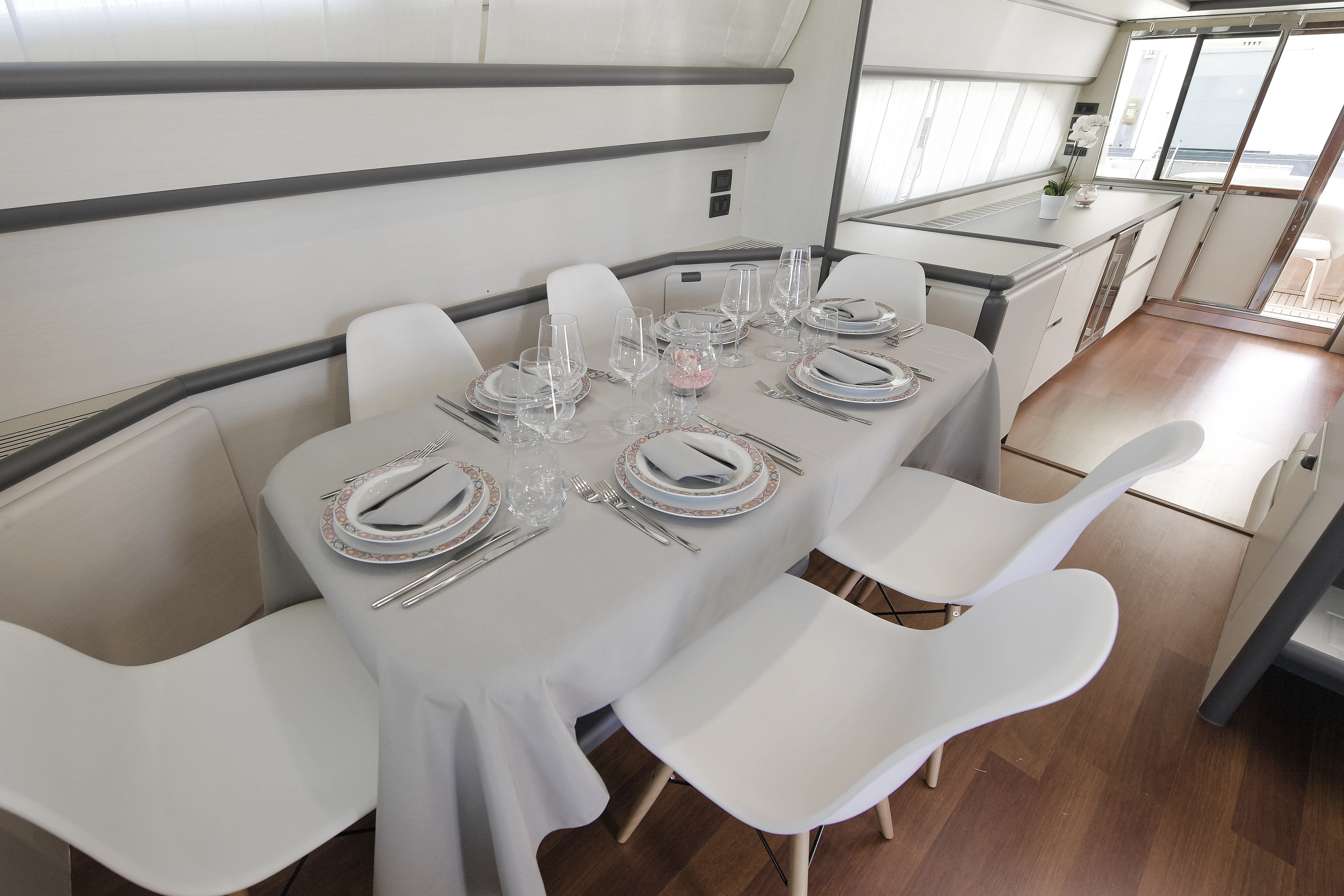 Ferretti 70 Celine — jahifoto 2