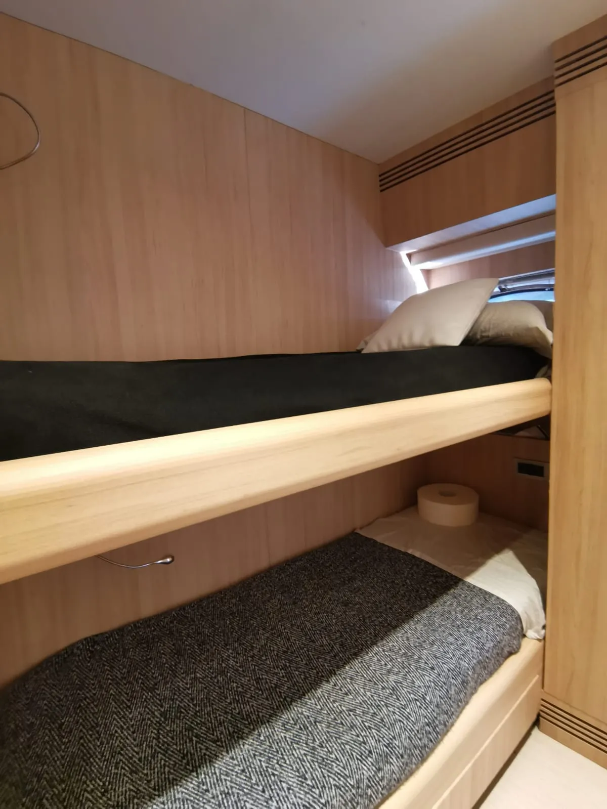 Uniesse 75 HT Guarfiro — yacht photo 9