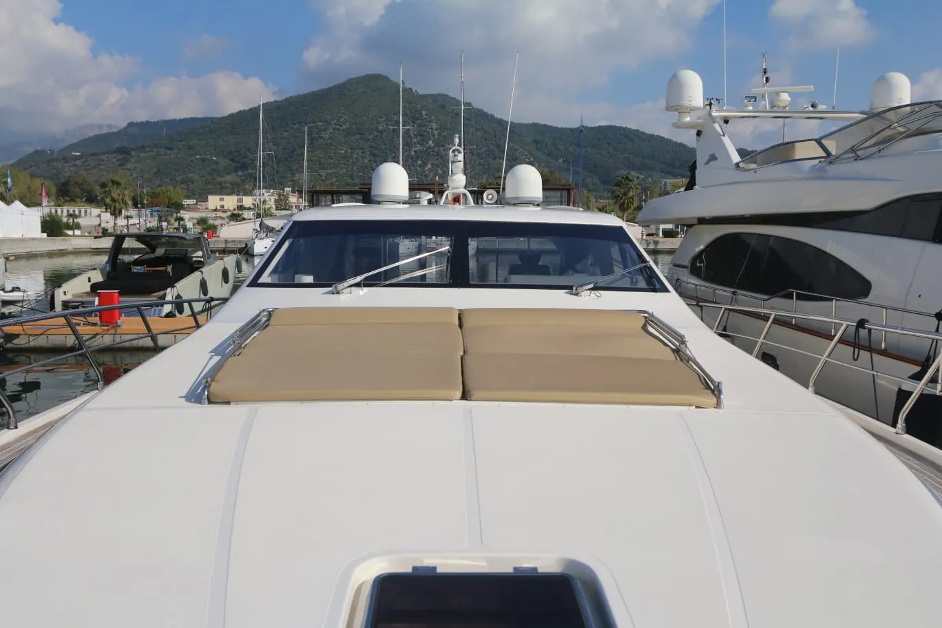 Uniesse 75 HT Guarfiro — yacht photo 10