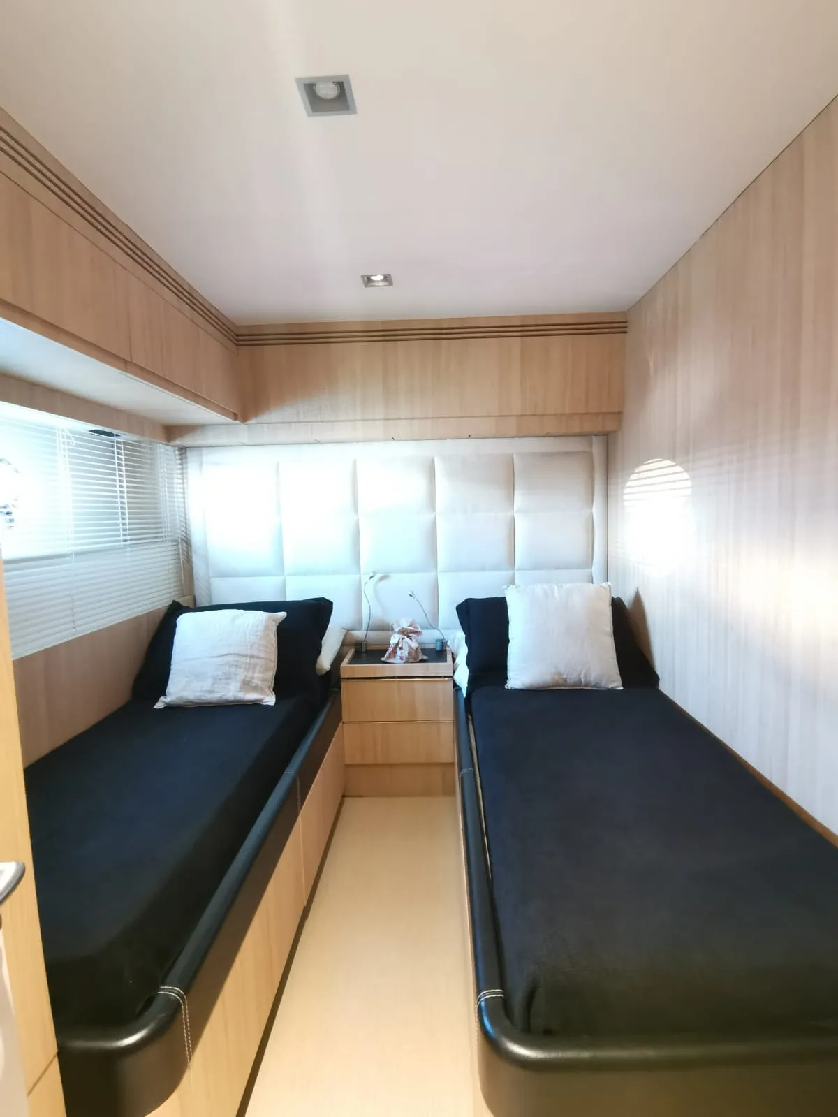 Uniesse 75 HT Guarfiro — yacht photo 11