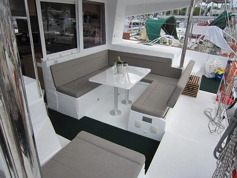 Lagoon 400 S2 Mare Quiero — jahtikuva 2