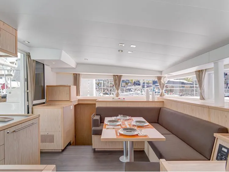 Lagoon 400 S2 Mare Quiero — jahtikuva 7