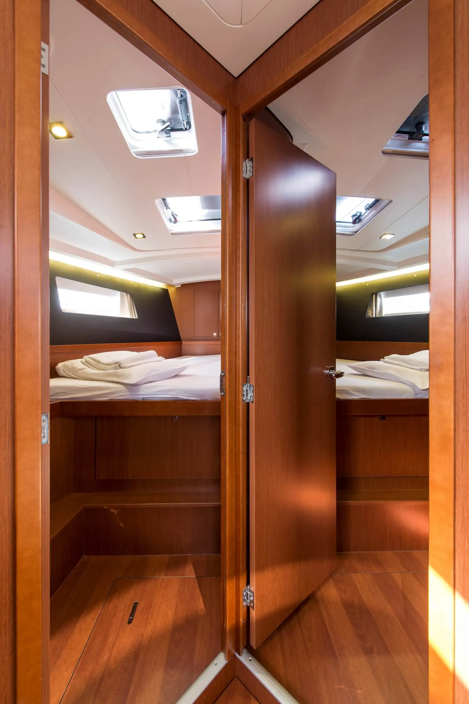 Oceanis 45 Rafaella — jahtikuva 19