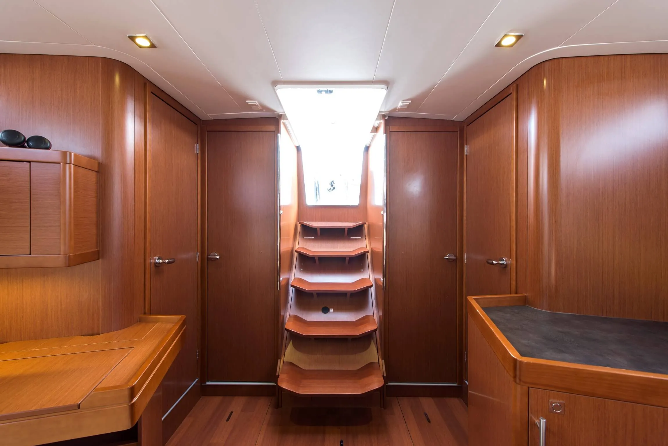 Oceanis 45 Rafaella — jahtikuva 15