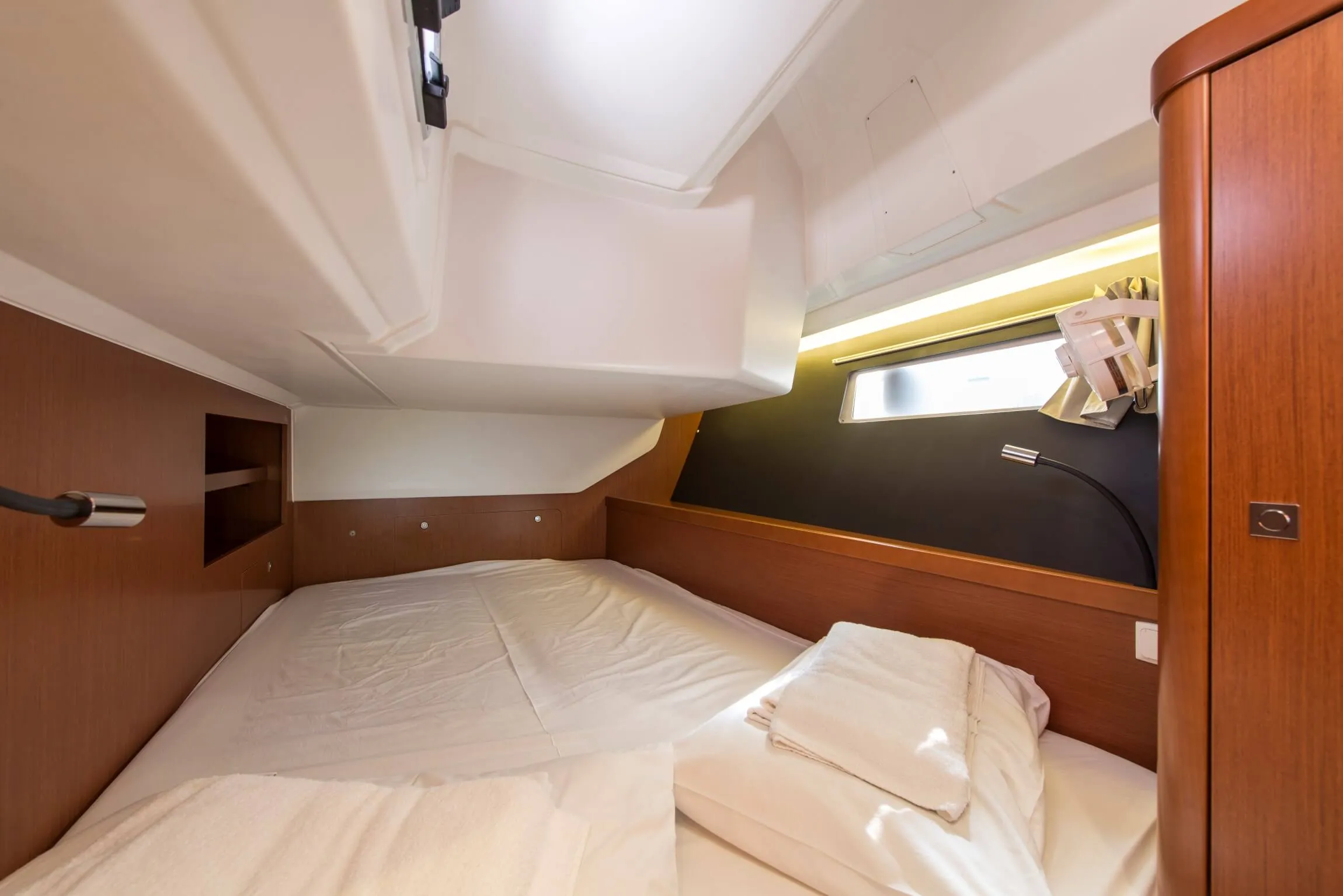 Oceanis 45 Rafaella — jahtikuva 13