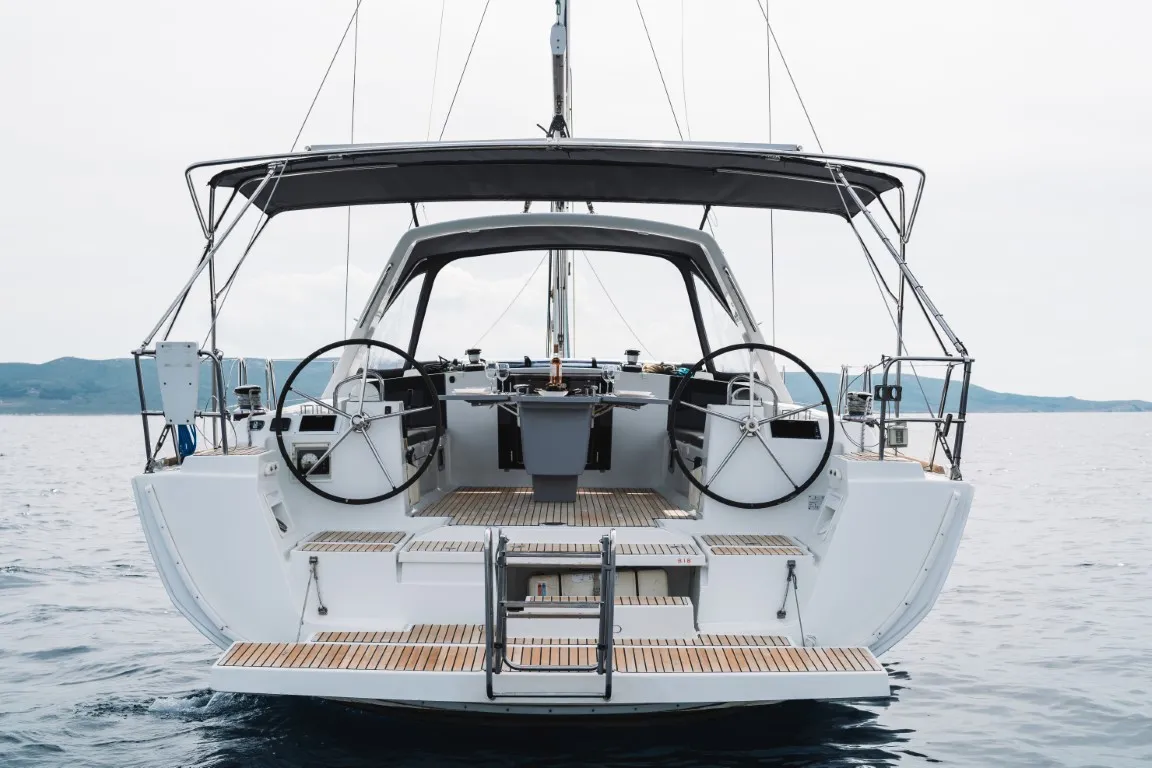 Oceanis 45 Rafaella — jahtikuva 7