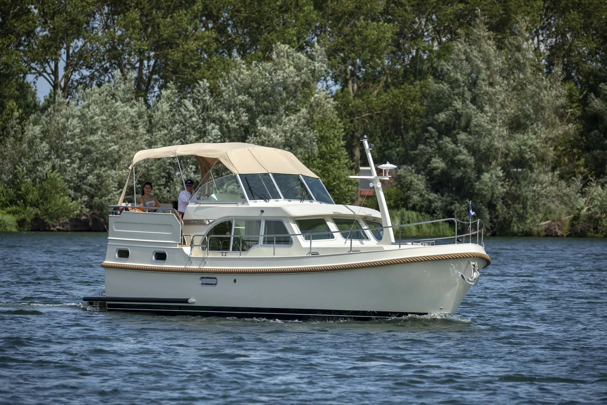 Linssen Grand Sturdy 35.0 AC Luna Elise — фотография яхты 6