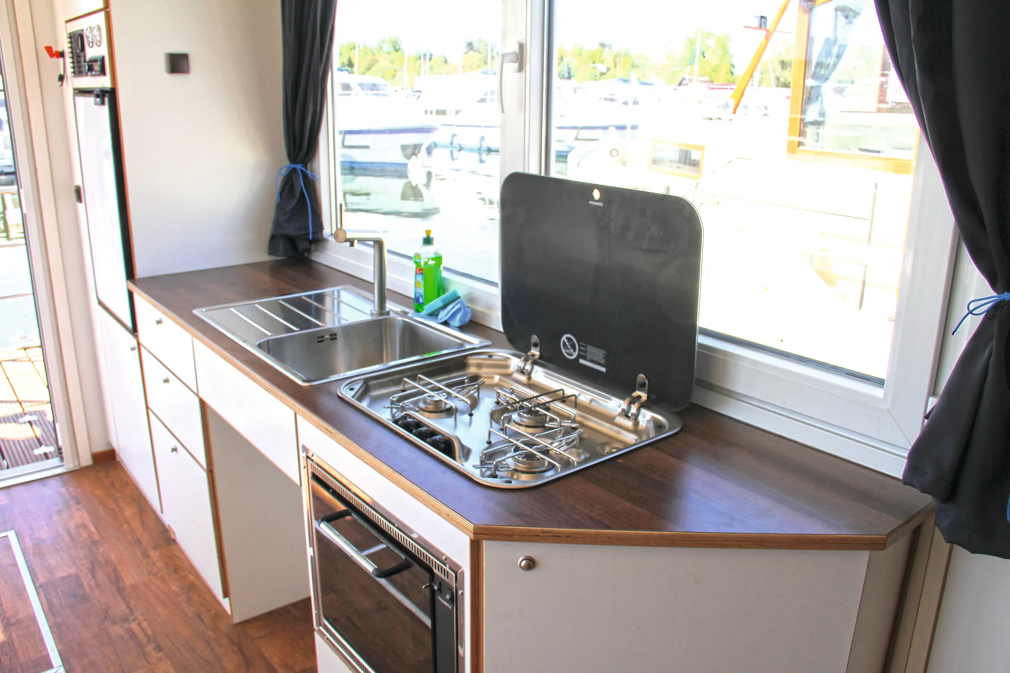 Febomobil 1180 — yacht photo 8