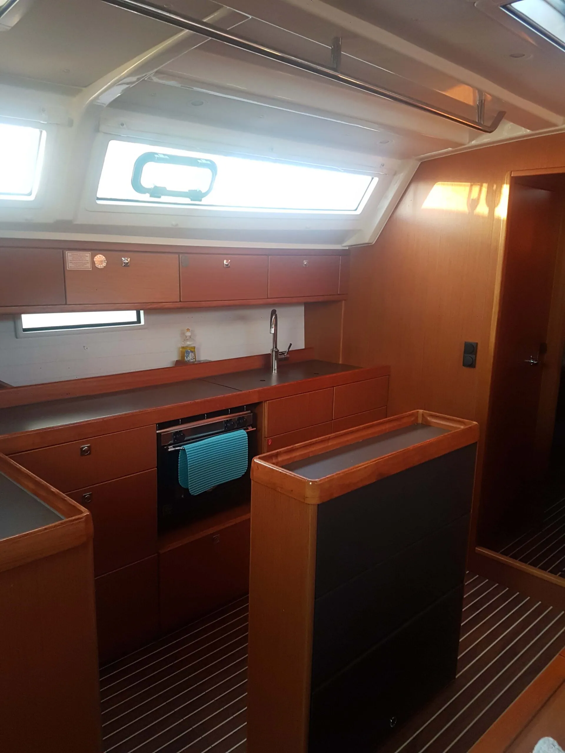 Bavaria 46 Diana I — yacht photo 8