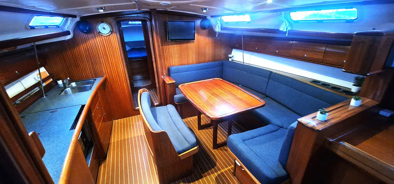 Bavaria 44 Gin — yacht photo 15