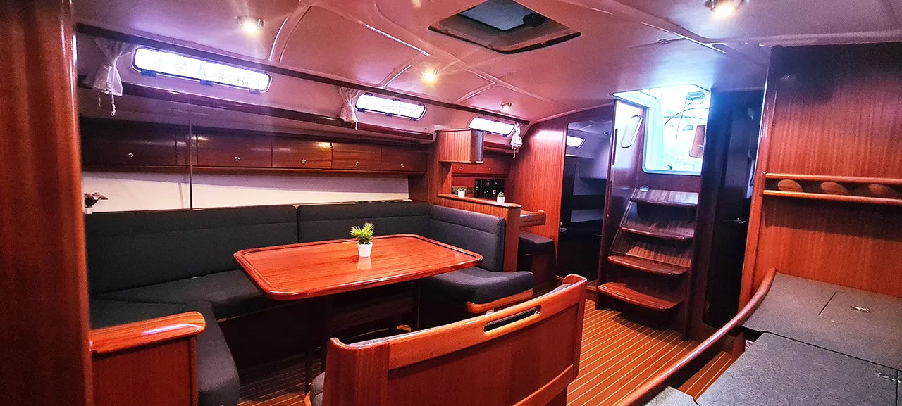 Bavaria 44 Gin — yacht photo 7