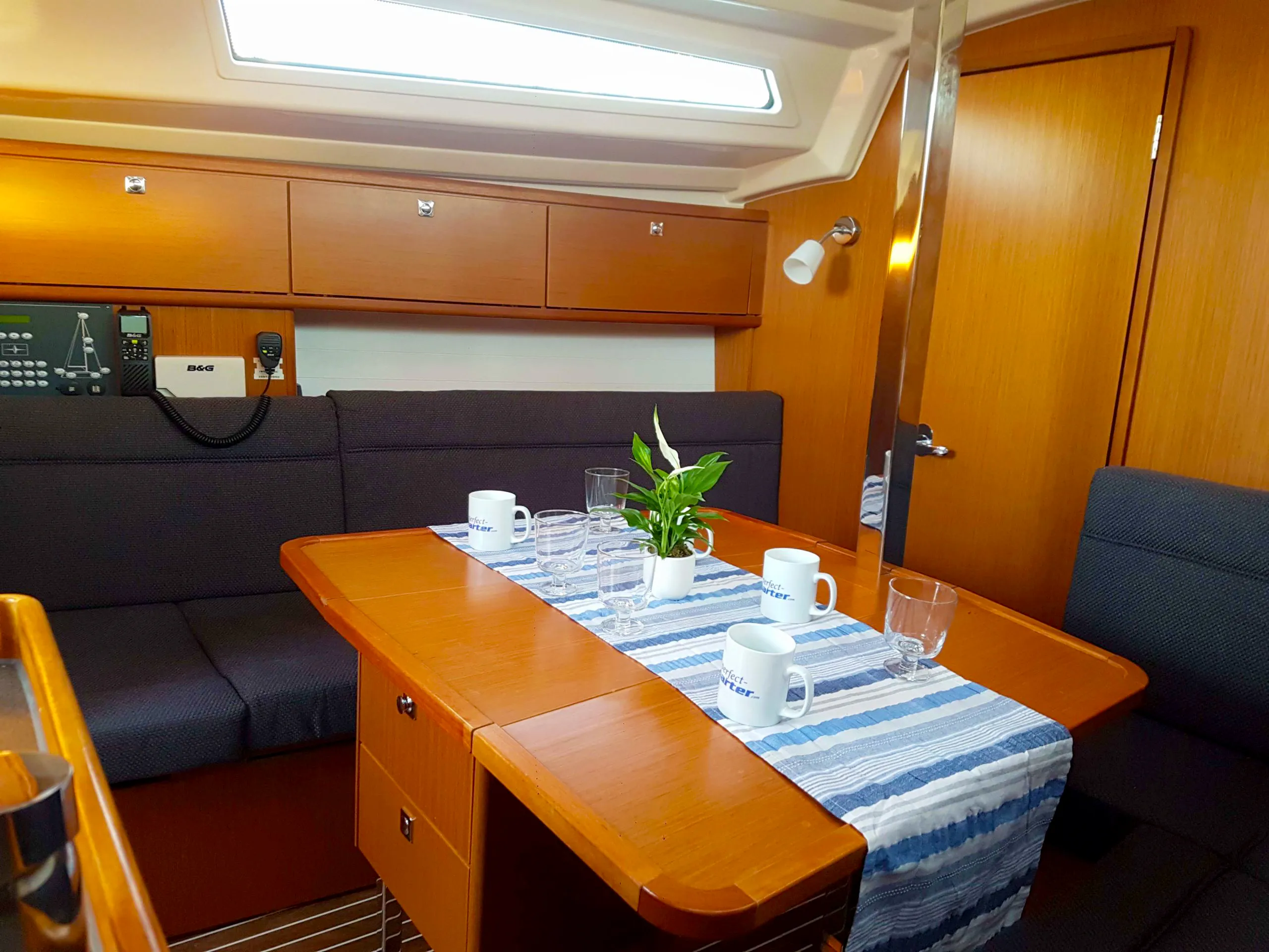 Bavaria 34 Theia — фотография яхты 4