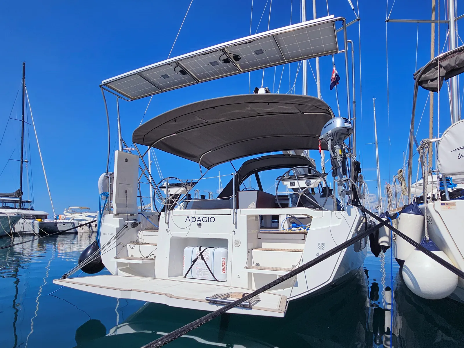 Dufour 44 Adagio — фотография яхты 2