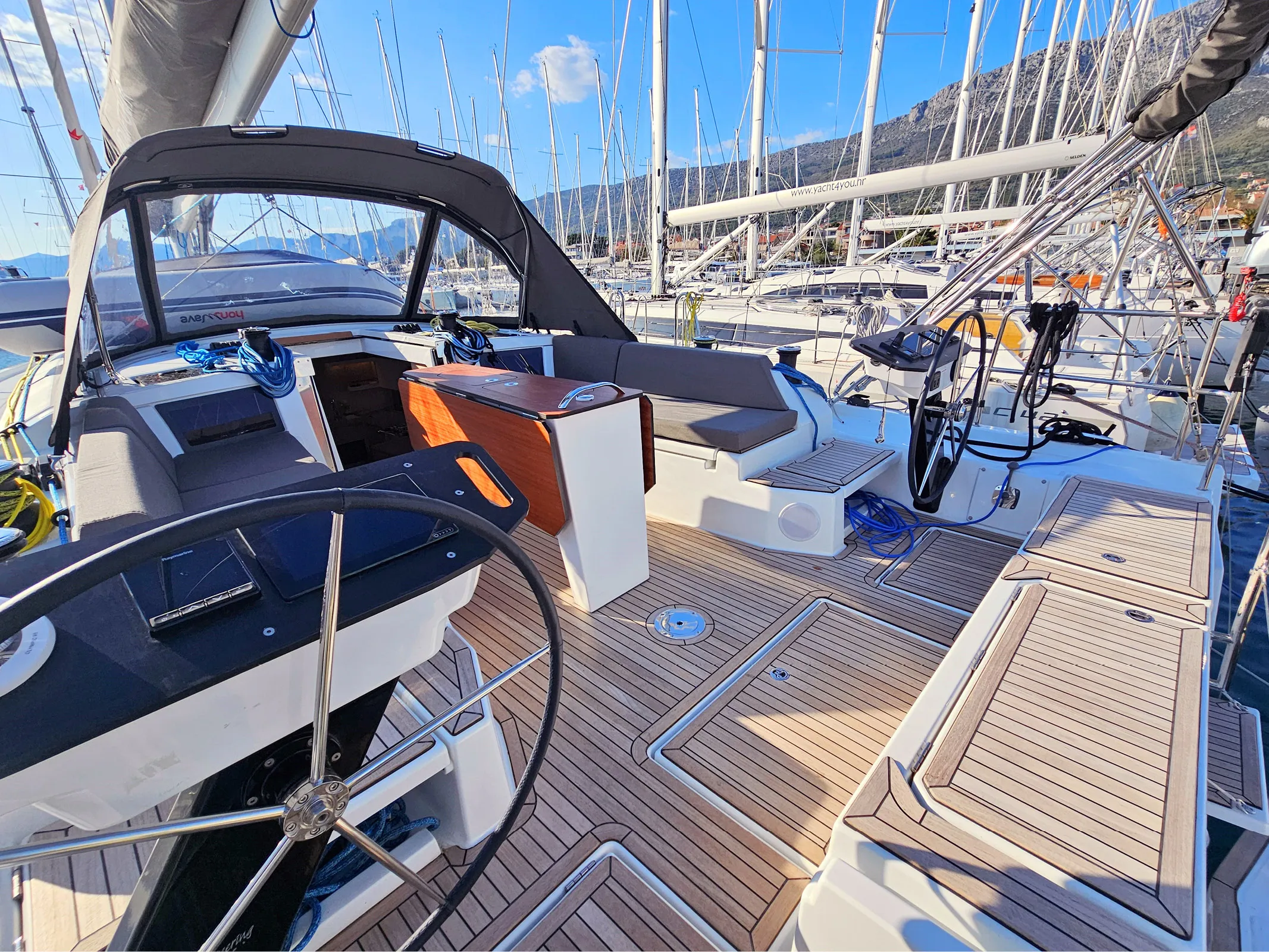 Dufour 44 Adagio — фотография яхты 11