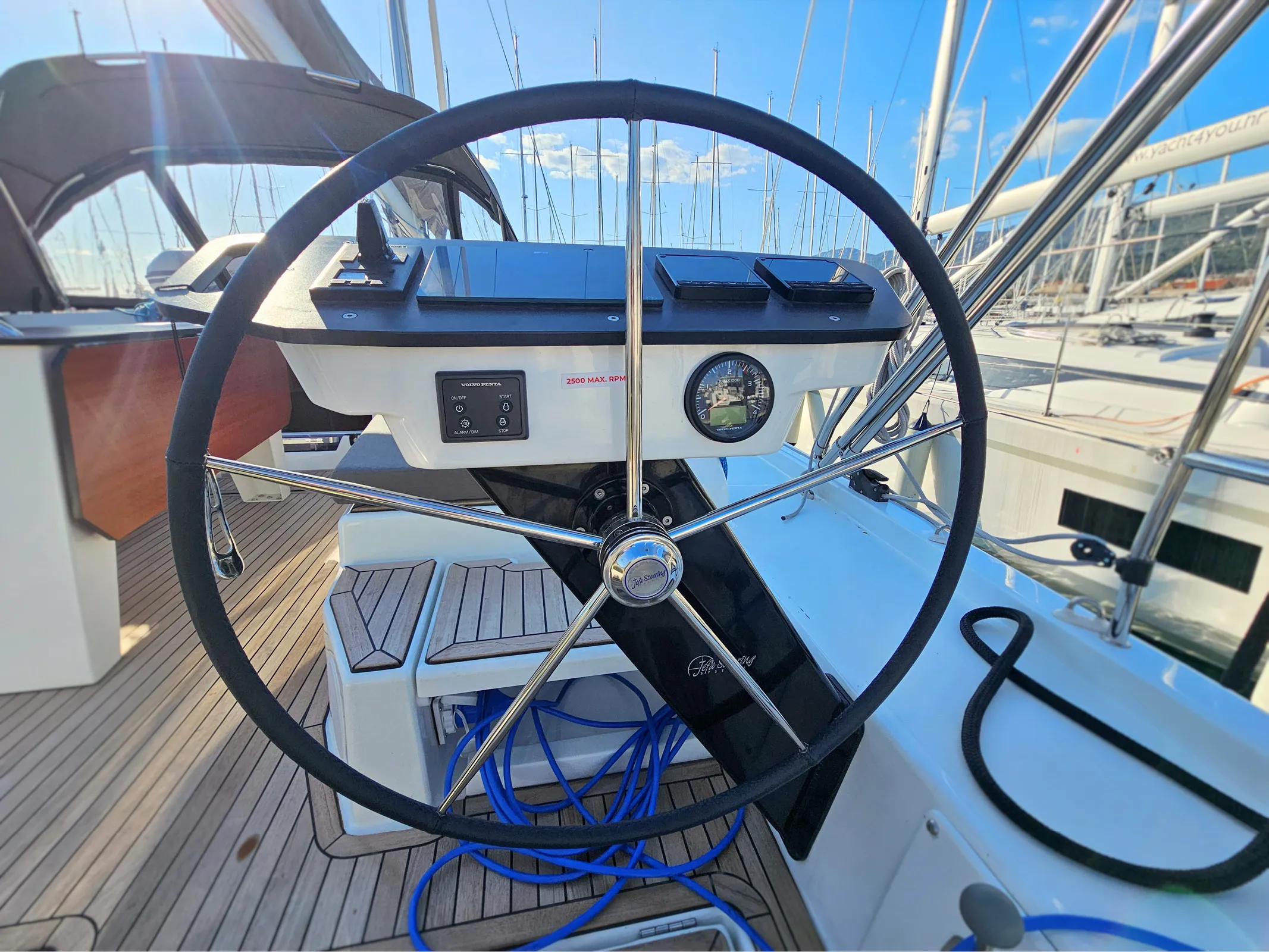 Dufour 44 Virtuoso — фотография яхты 18