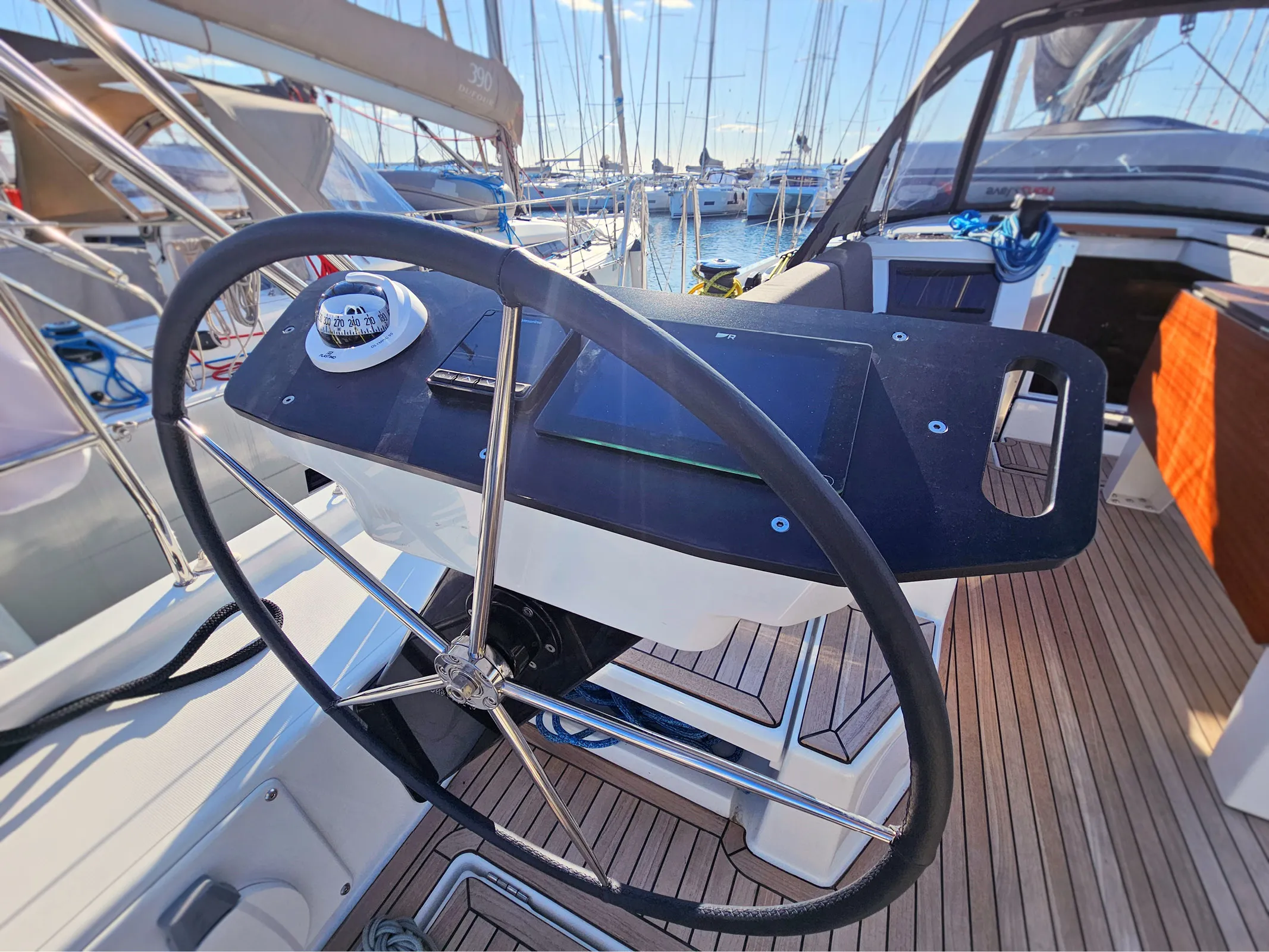 Dufour 44 Virtuoso — фотография яхты 48