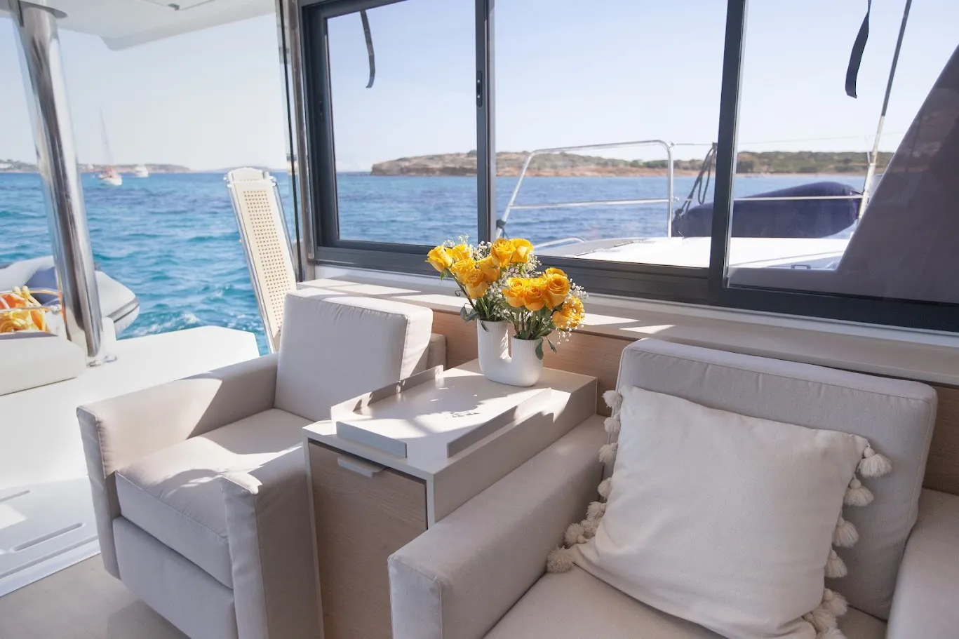 Bali 4.8 Nereid - Skippered — фотография яхты 2