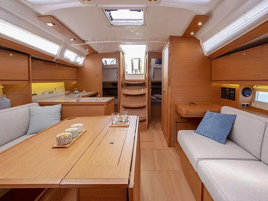 Dufour 390 Grand Large ΙΝΟ — foto dello yacht n. 3