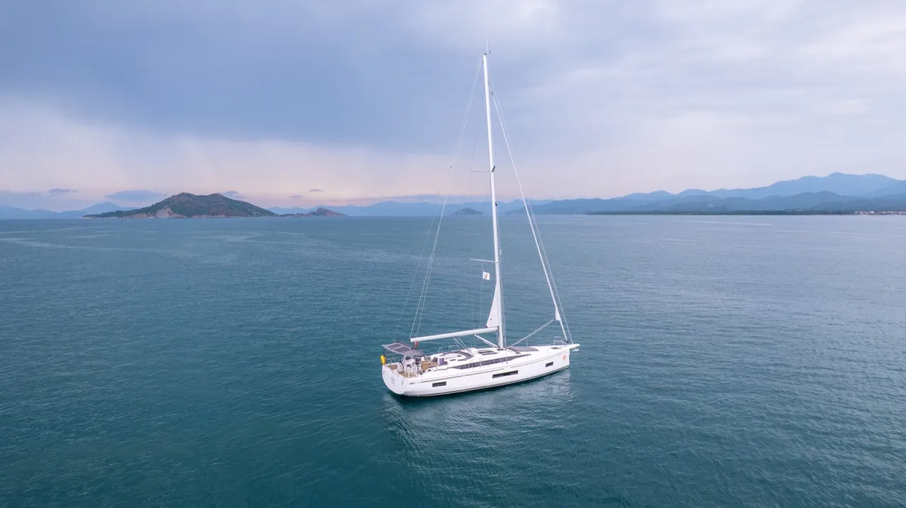 Bavaria C46 KYBELE — фотография яхты 23