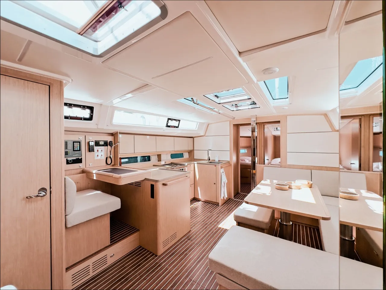 Bavaria C46 KYBELE — фотография яхты 8