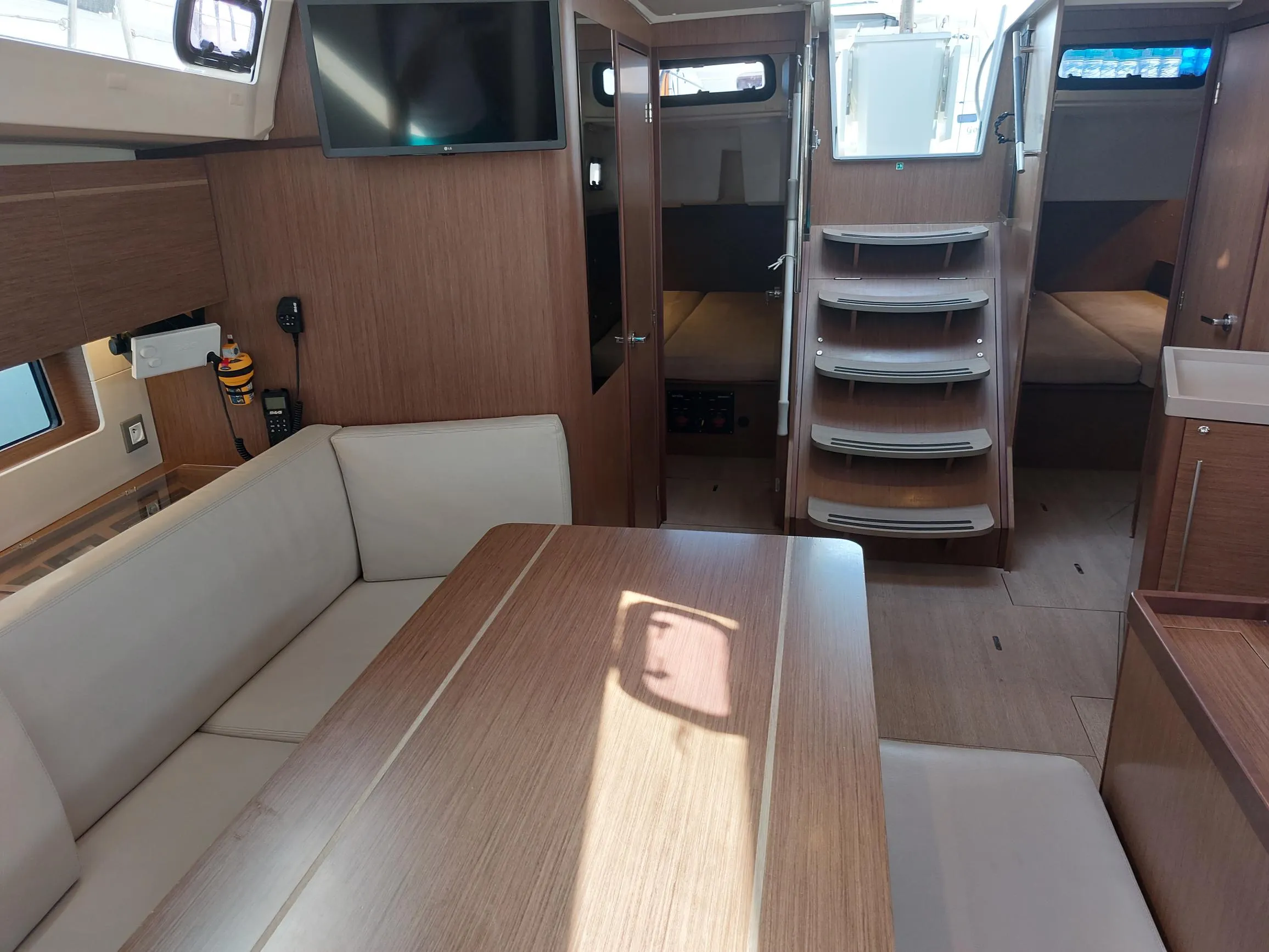 Oceanis 46.1 Kalmi — фотография яхты 16