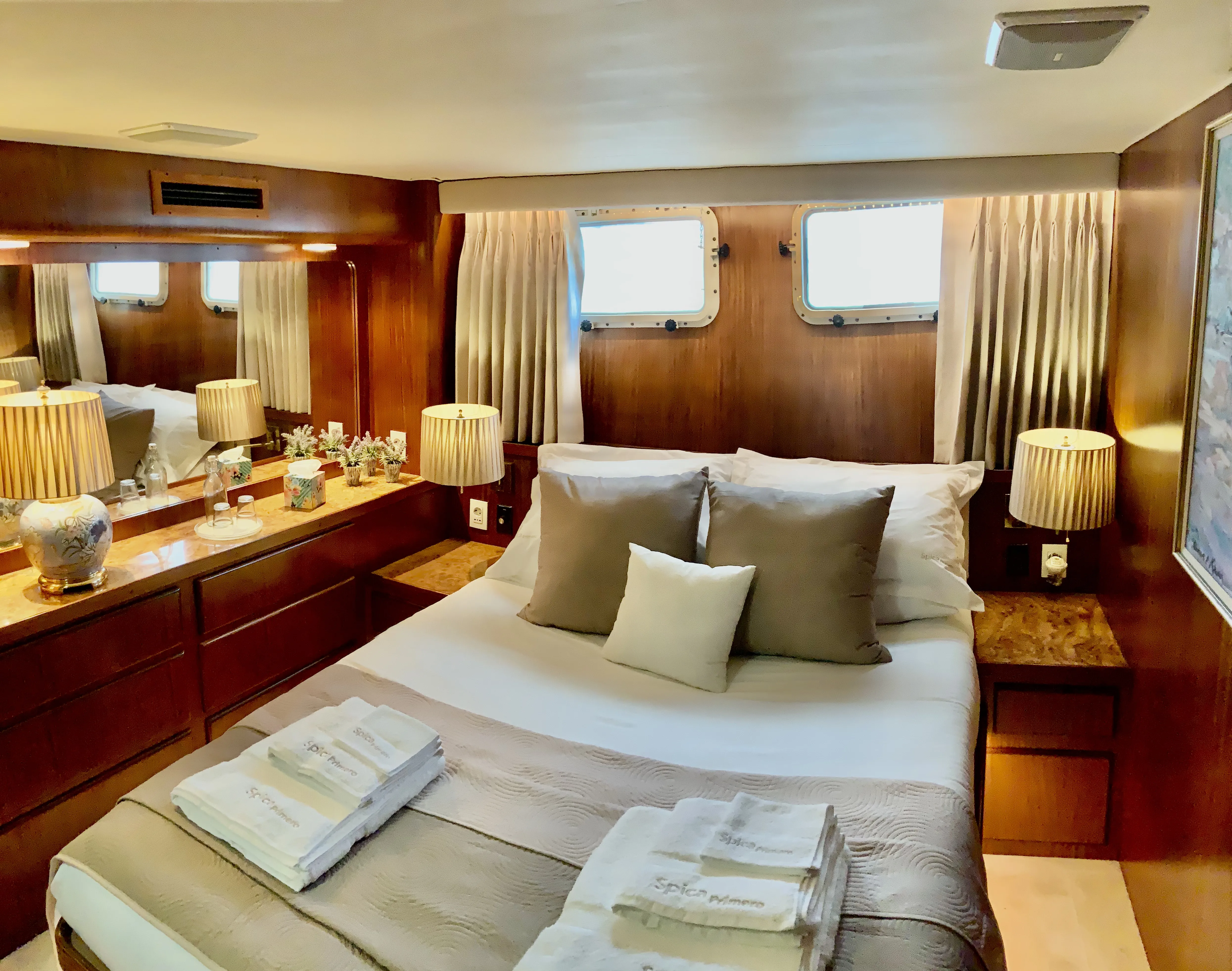 Motoryacht Spica Primero — fotografia jachty 14