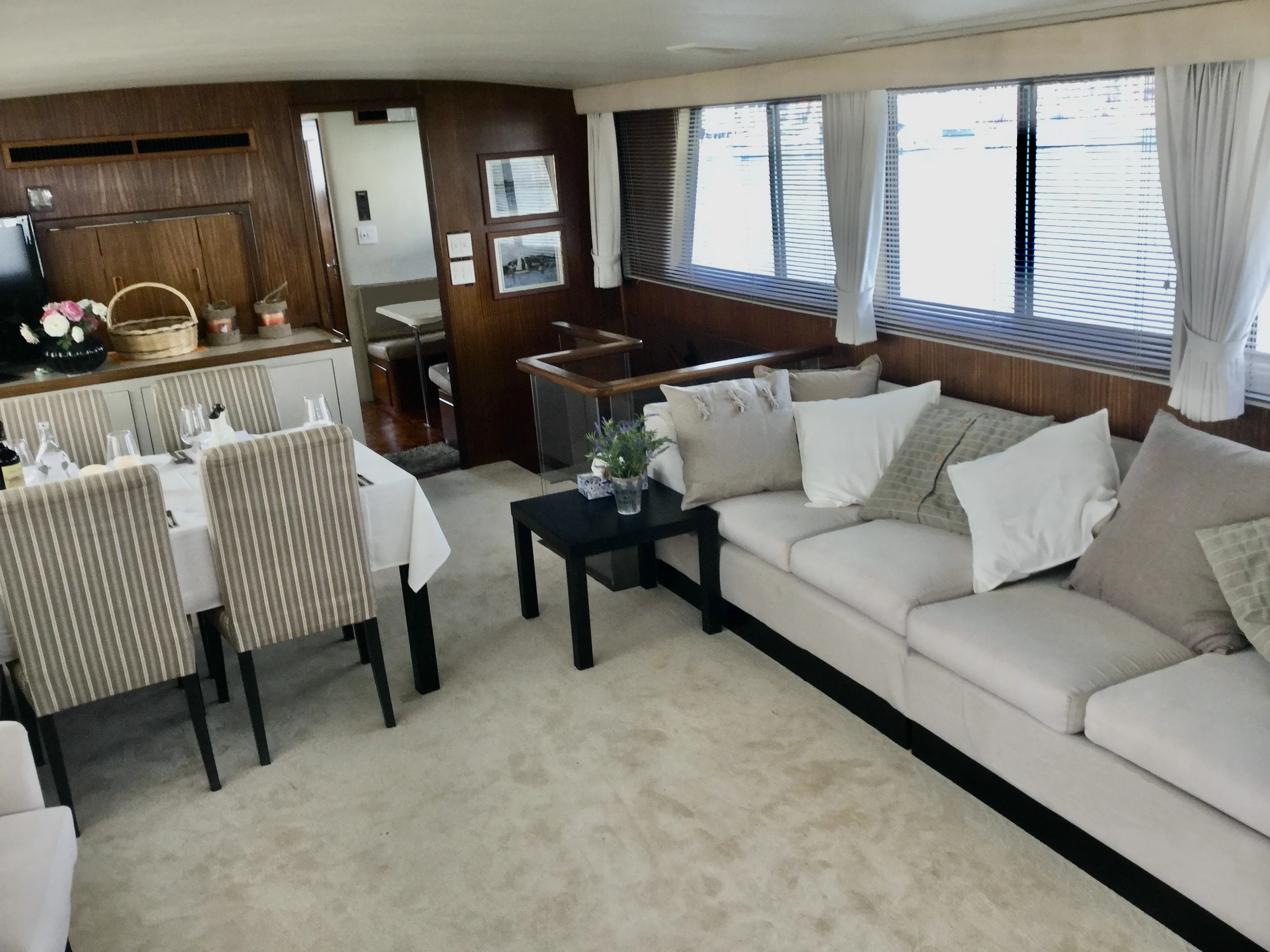 Motoryacht Spica Primero — fotografia jachty 4