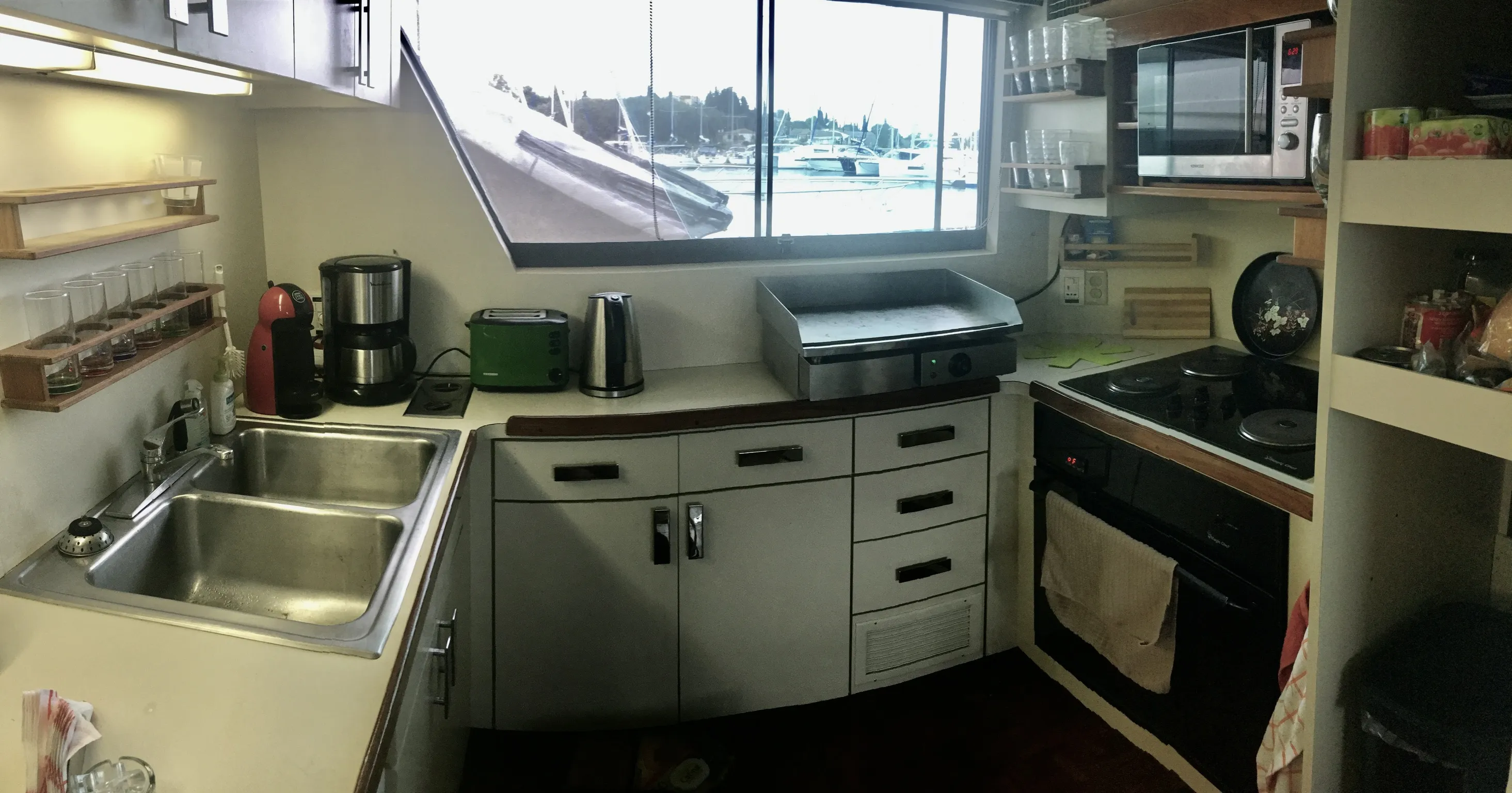 Motoryacht Spica Primero — fotografia jachty 23