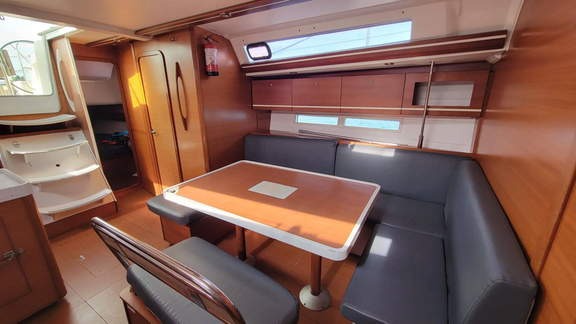 Dufour 445 Grand Large Monarque — jahtikuva 15