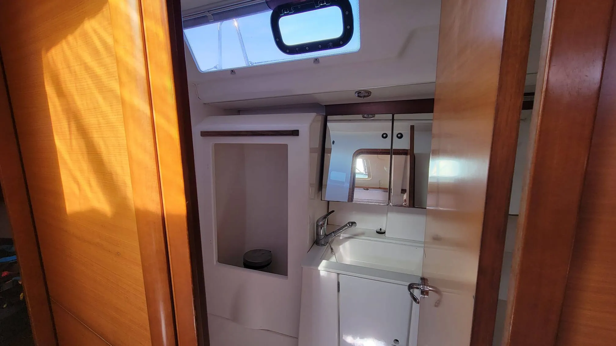 Dufour 445 Grand Large Monarque — jahtikuva 17