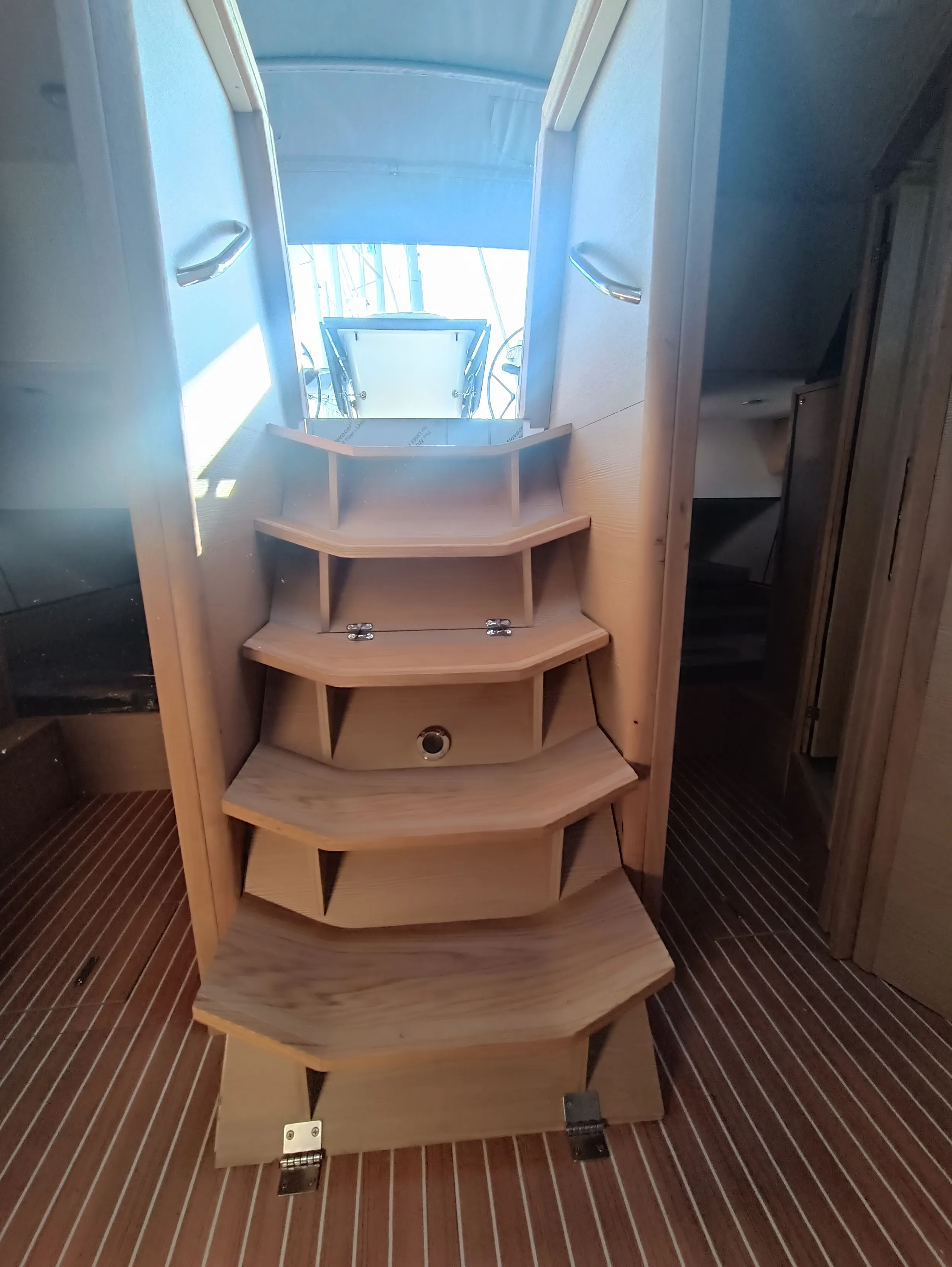 D&D Kufner 50 DONA — yacht photo 17
