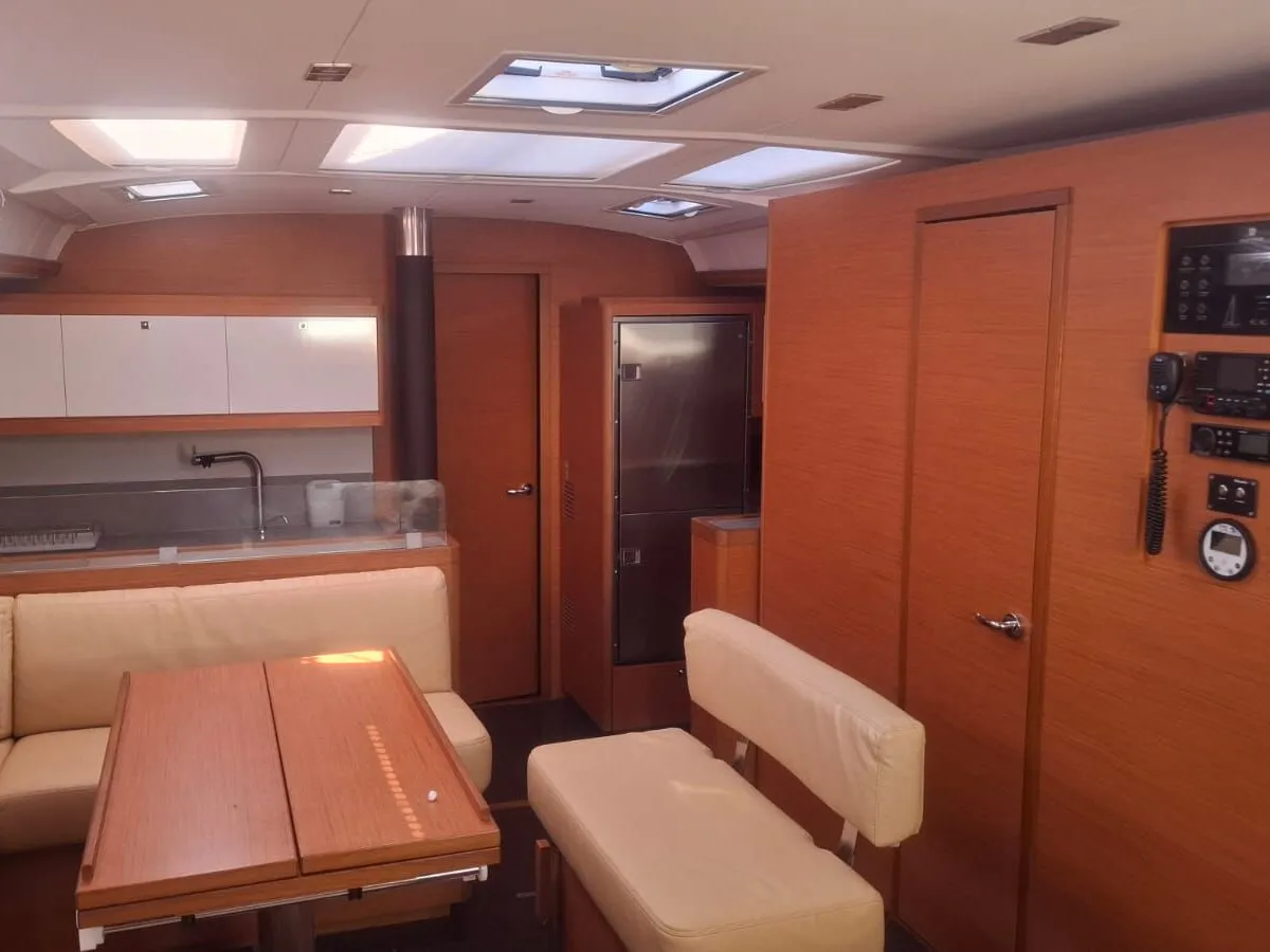 Dufour 530 Atua — фотография яхты 2