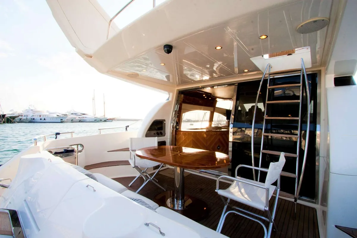 Azimut 58 Linda II — yacht photo 8